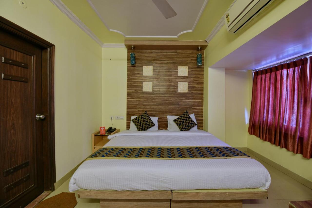 Oyo 2289 Hotel Radha Palace Kukas 外观 照片